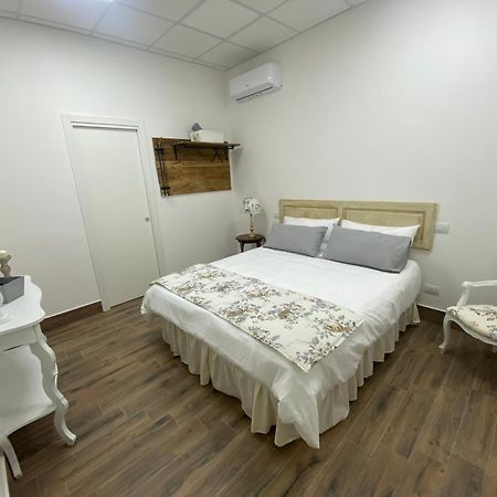 La Suite Di Laura Неаполь Экстерьер фото